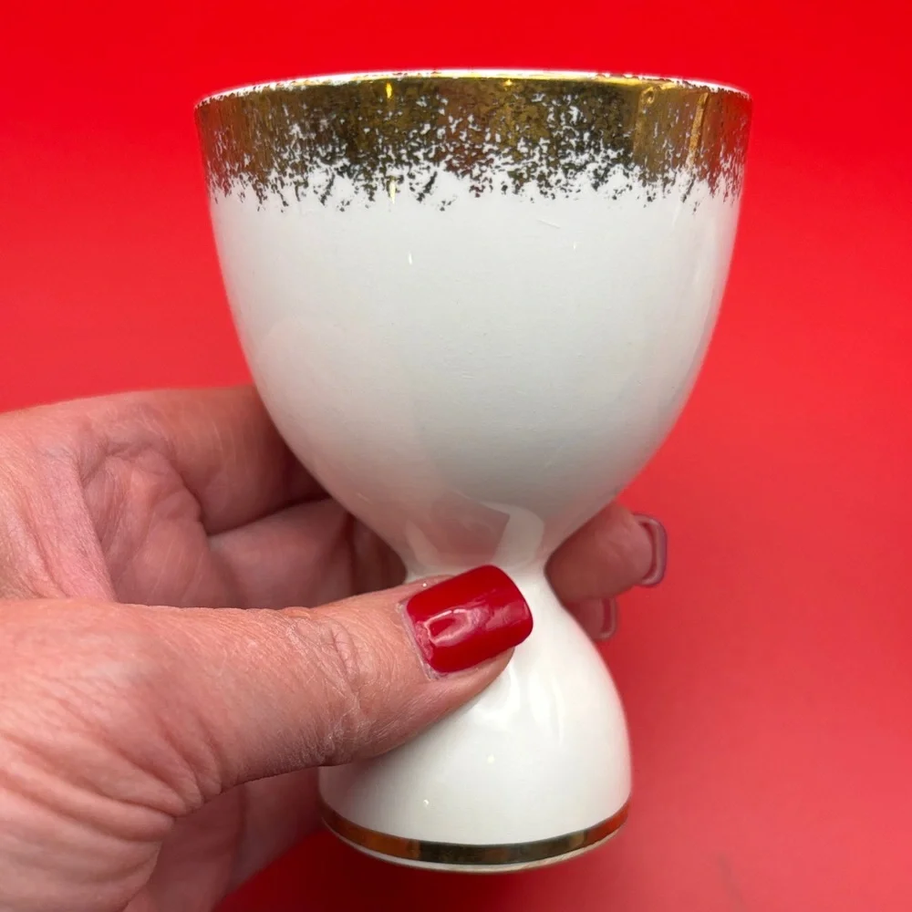 VTG Set of 2 Porcelain Egg Cups Ivory with Gold Trim Around Top‎ And Bottom